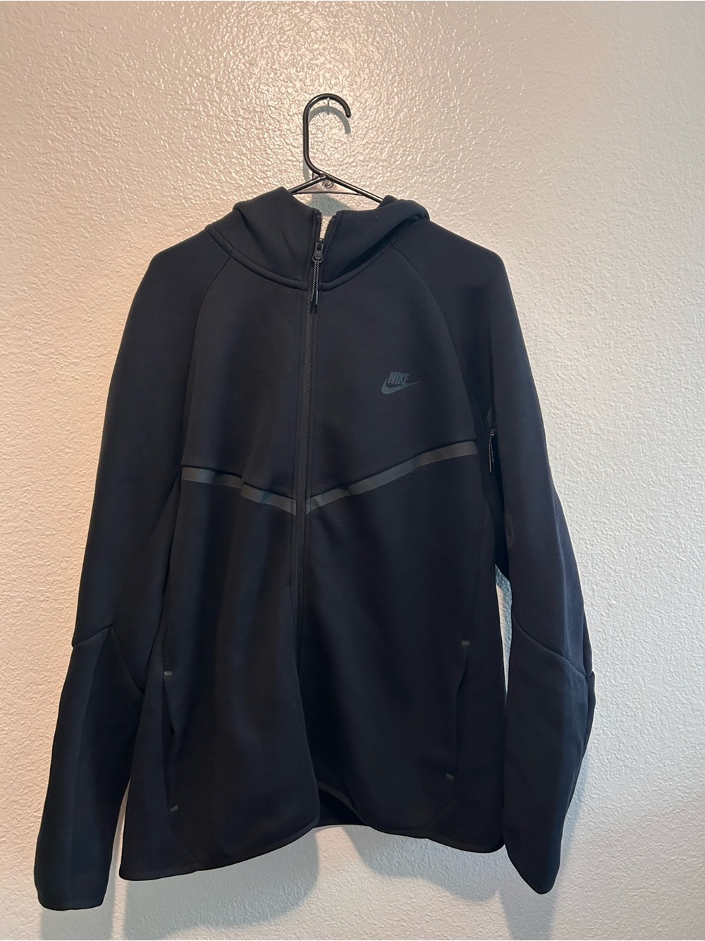 Nike Men's Black Zip-Up Hooded Training Jacket